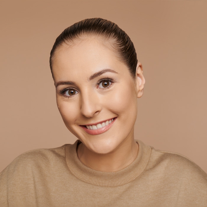 Kem nền Catrice HD Liquid Coverage Foundation 002 Porcelain Beige dạng lỏng 30ml