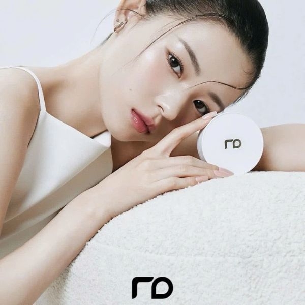 Phấn nước trang điểm RENODERM DAY LONG BB  CREAM SILVER SPF50+/PA+++(15g)