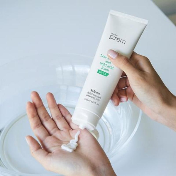 Sữa rửa mặt MAKE P:REM Safe me. Relief Moisture Cleansing Foam 100ml