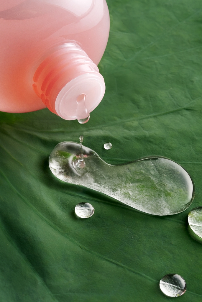 COCOON - Nước tẩy trang sen Hậu Giang 500ml