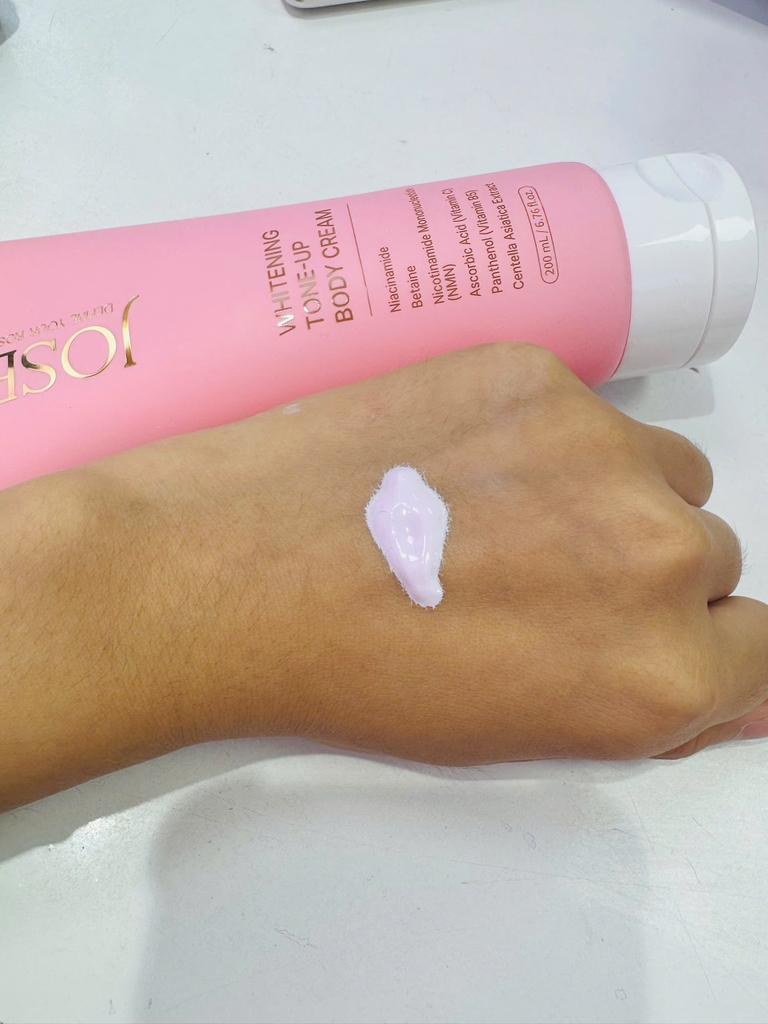 Kem dưỡng trắng toàn thân cao cấp Joseli ( JOSELI WHITENING TONE-UP BODY CREAM, 200ml/tuýp )