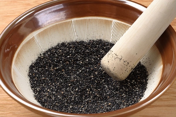 Vừng đen rang sẵn kg (nguyên hạt)