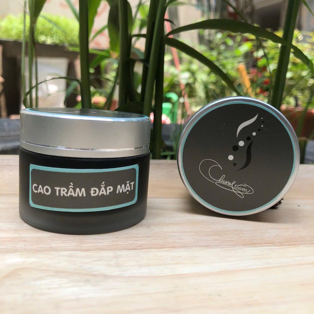 Cao trầm đắp mặt nạ