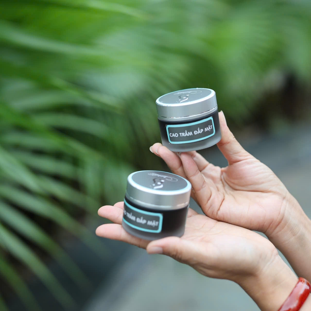 Cao trầm đắp mặt nạ