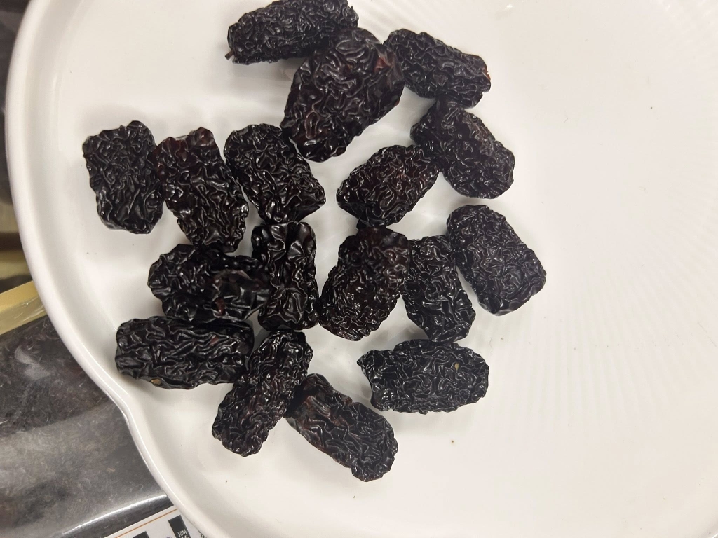 Táo đen Hongkong 500g hàng xách tay