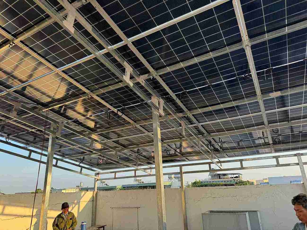 Lắp hệ thống điện mặt trời 14kW cho hộ gia đình sẽ tạo ra bao nhiêu điện