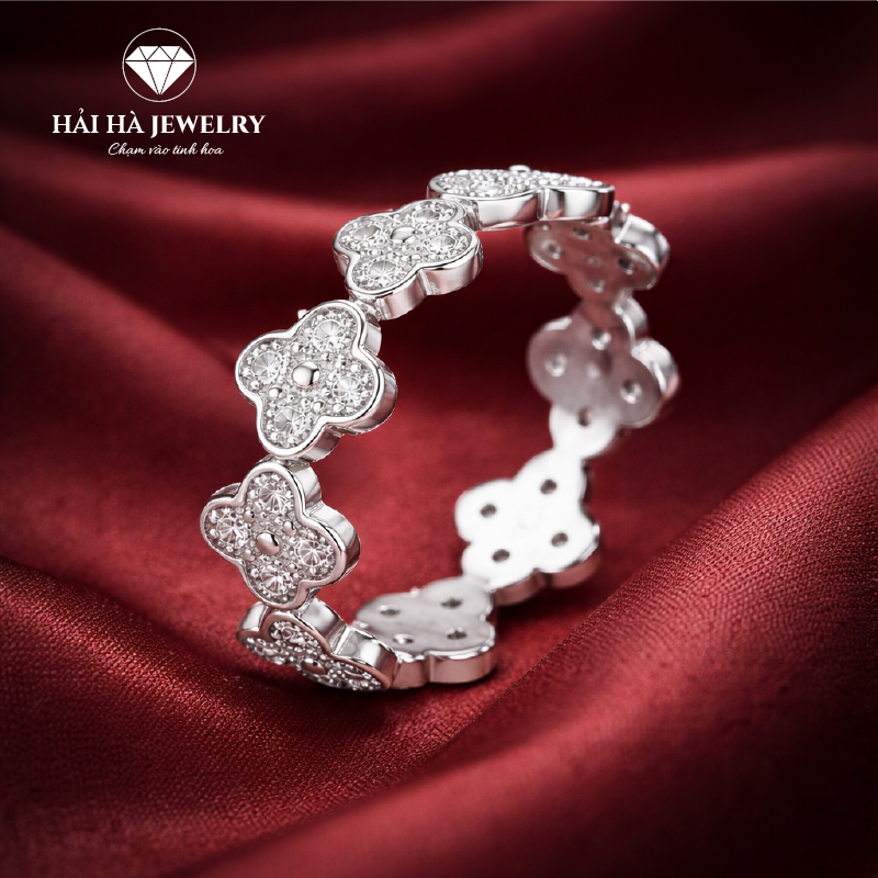 Nhẫn moissanite viền đính đều – Ánh sáng ở lại theo năm tháng | Hải Hà Jewelry