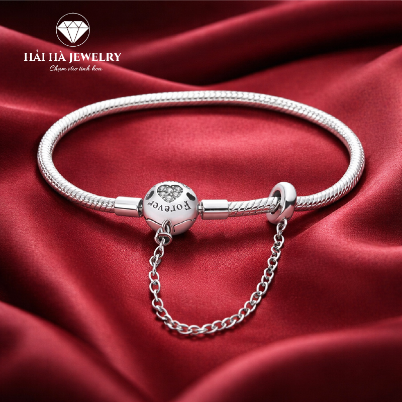 Vòng tay bạc 925 charm “Forever” – Kết nối bền vững trong chuyển động tinh tế