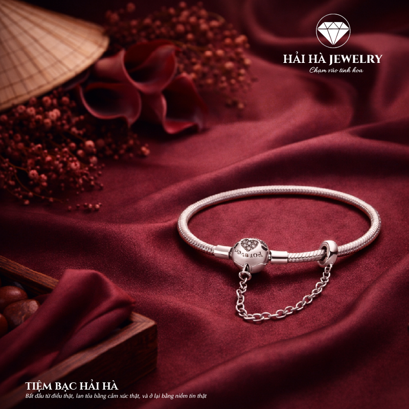 Vòng tay bạc 925 charm “Forever” – Kết nối bền vững trong chuyển động tinh tế