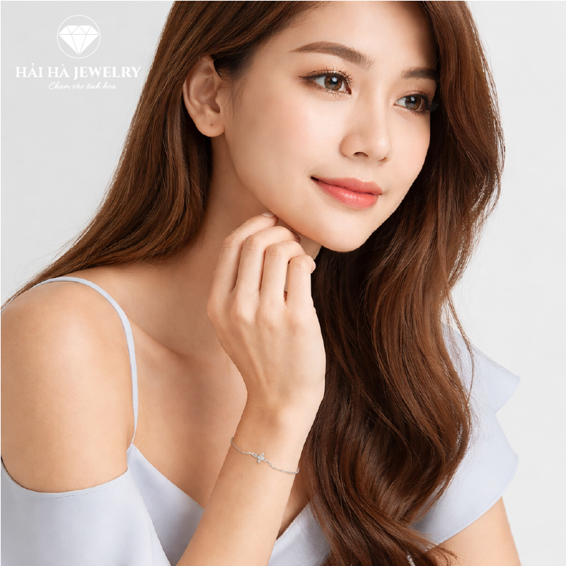 Vòng tay thánh giá nhỏ – Niềm tin ở lại rất khẽ | Hải Hà Jewelry