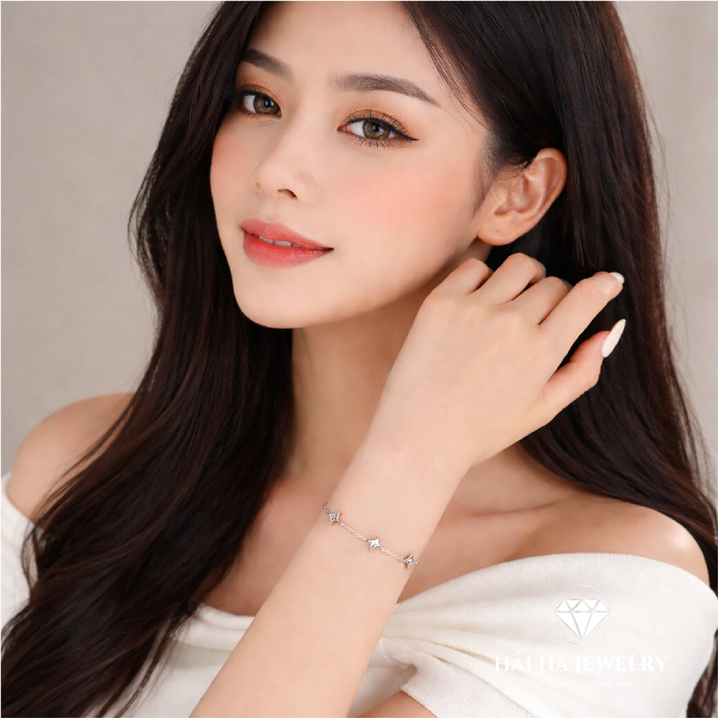 Vòng tay sao tinh giản – Ánh sáng vừa đủ cho điều bền lâu | Hải Hà Jewelry