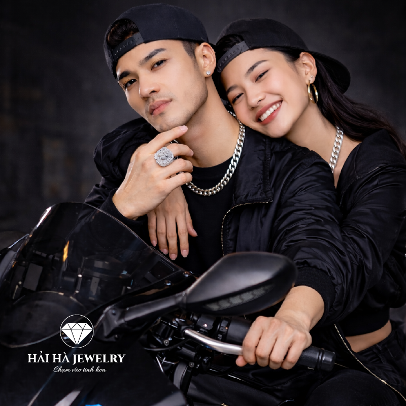 Nhẫn nam đầu sư tử đính đá – Sự tĩnh lặng của một nội lực sâu | Hải Hà Jewelry