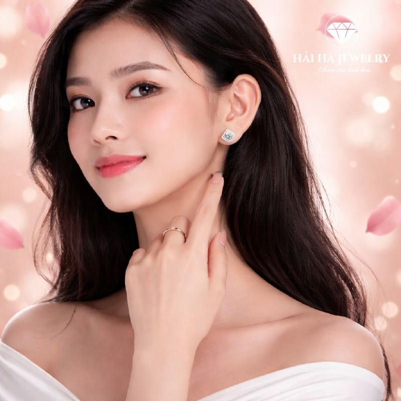 Bông tai bạc 925 đính moissanite 1 carat – dáng vuông bo góc viền pavé