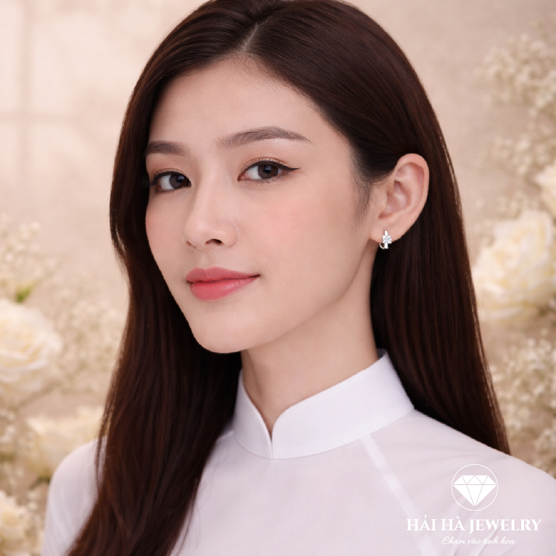 Bông tai nữ bạc đính đá tròn – giữ lại một điểm sáng rất vừa