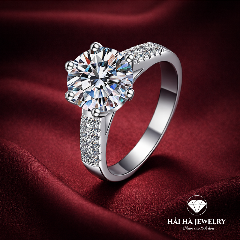 Nhẫn nữ bạc 925 moissanite tròn – thân đính đá tinh giản