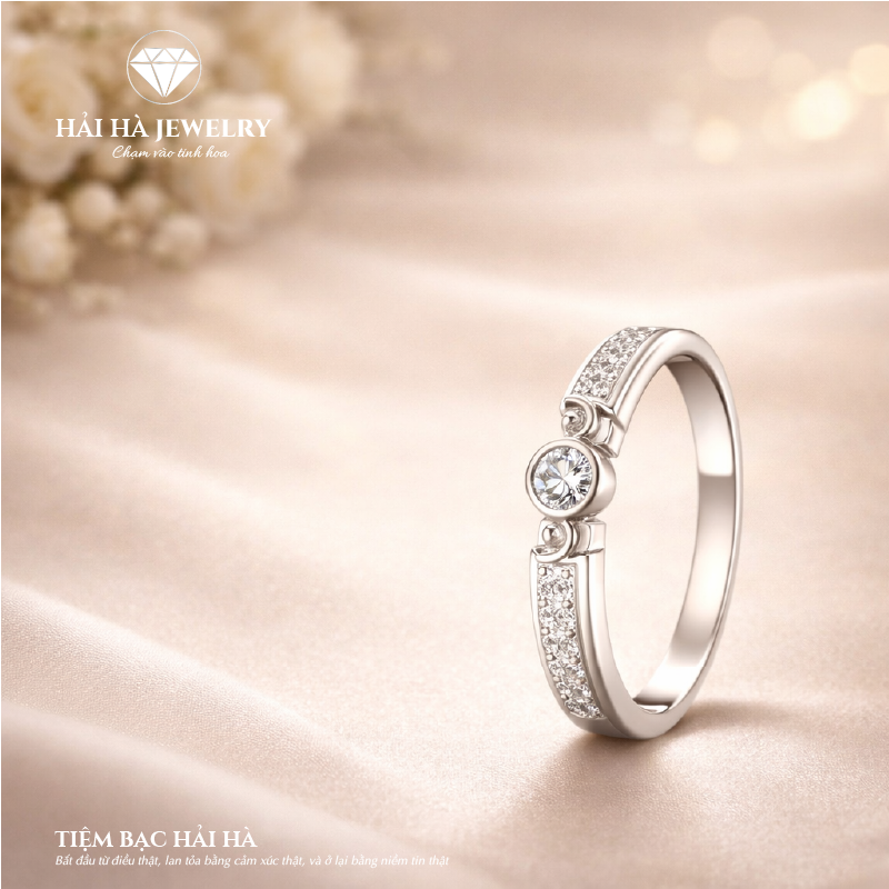 Nhẫn nữ bạc 925 moissanite điểm charm tròn – chuyển động nhẹ, đeo lên tay rất xinh