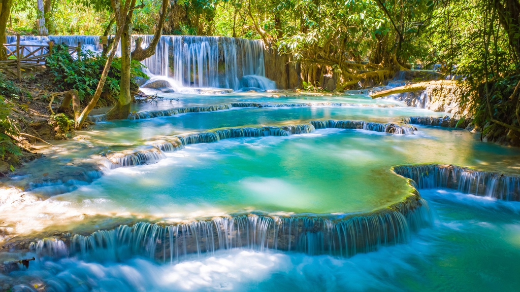LÀO: VIENTIANE - LUANG PRAPANG