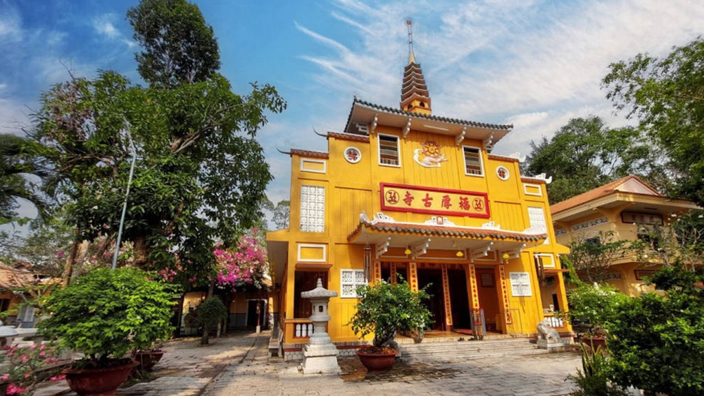 HÀNH TRÌNH KHÁM PHÁ: BẾN TRE - TRÀ VINH - VĨNH LONG