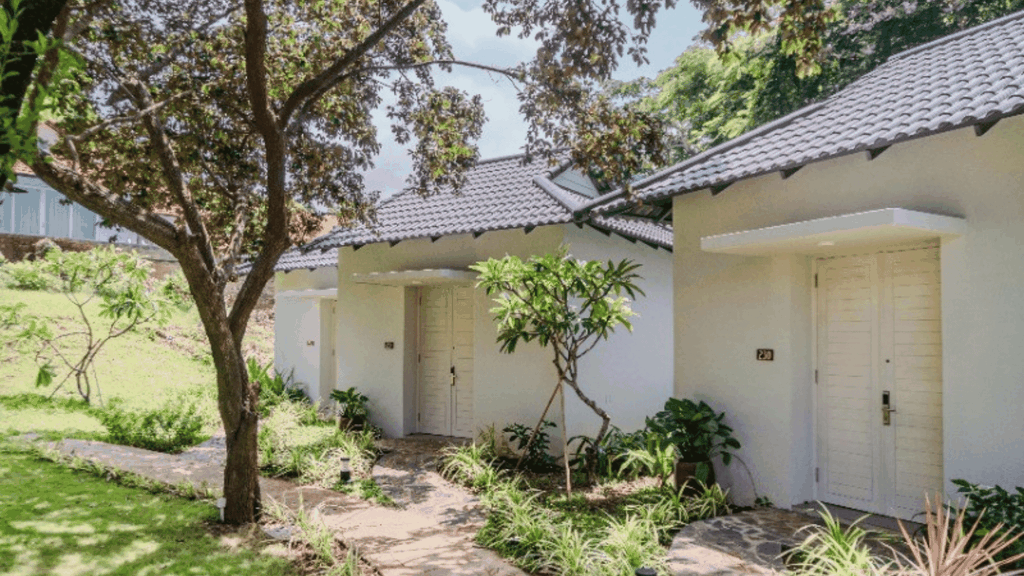 COMBO LƯU TRÚ HALF BOARD 2N1Đ TẠI FLEUR DE LYS LONG HẢI 4 SAO