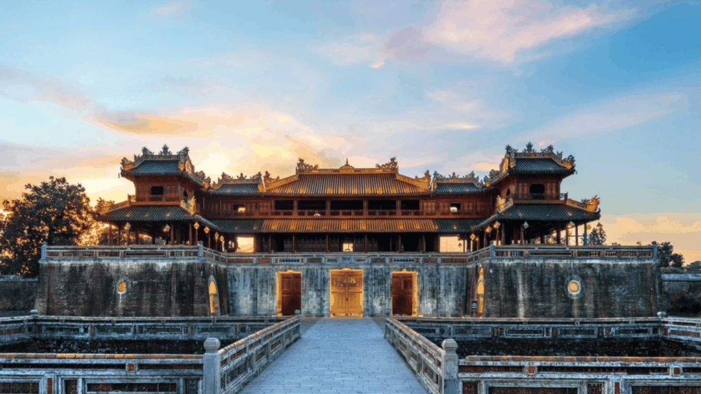 XUÔI DÒNG MIỀN DI SẢN: ĐÀ NẴNG – HỘI AN – HUẾ