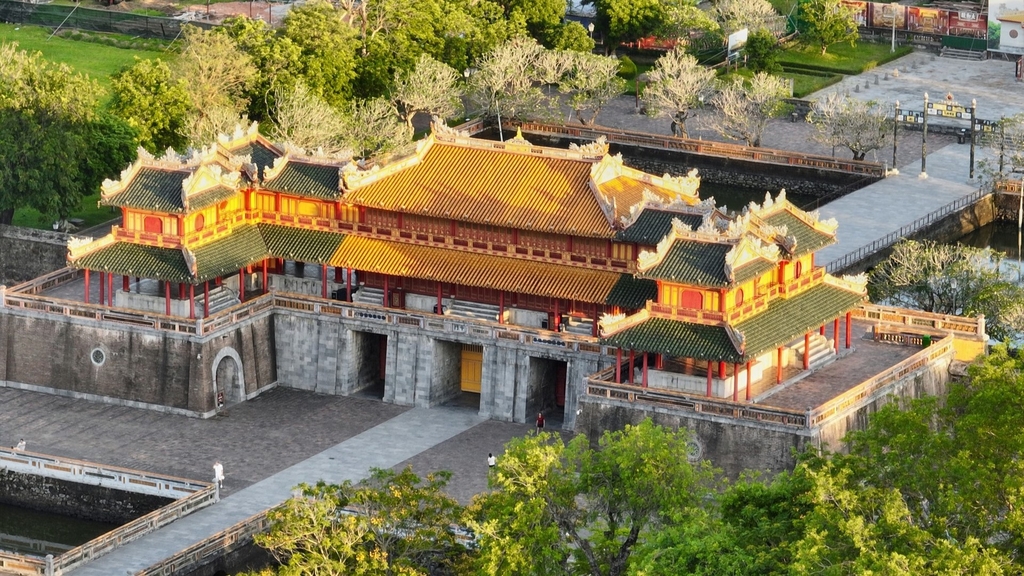 HÀNH TRÌNH DI SẢN: QUẢNG NAM - HỘI AN - ĐÀ NẴNG - HUẾ