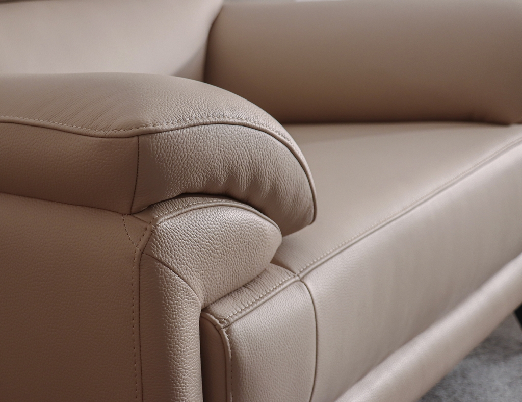 SOFA DA 3 CHỖ CAPRI