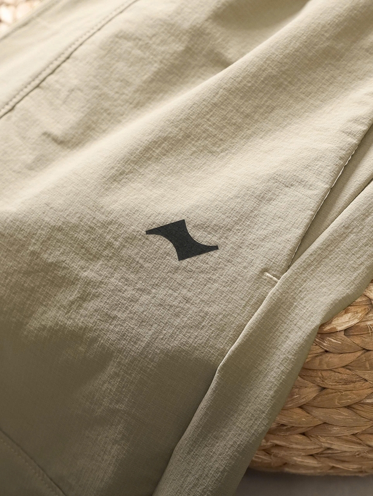 Quần Ngắn Ura Commuter Eco Shorts
