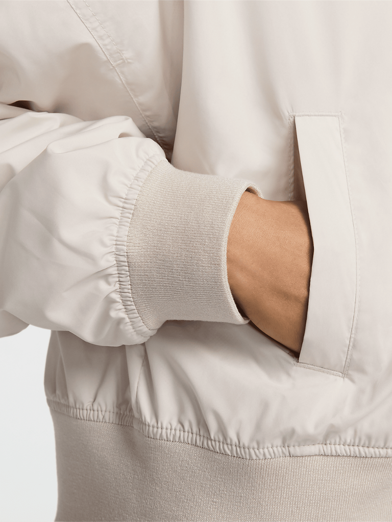 Áo Khoác Women's Sportwear Essential Jacket