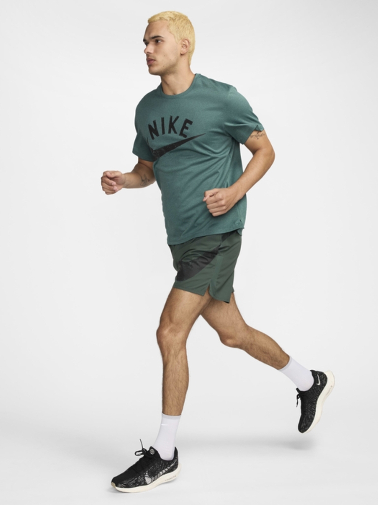 Quần Ngắn NK Challenger Swoosh Men's 12.5cm Dri-FIT Running Shorts
