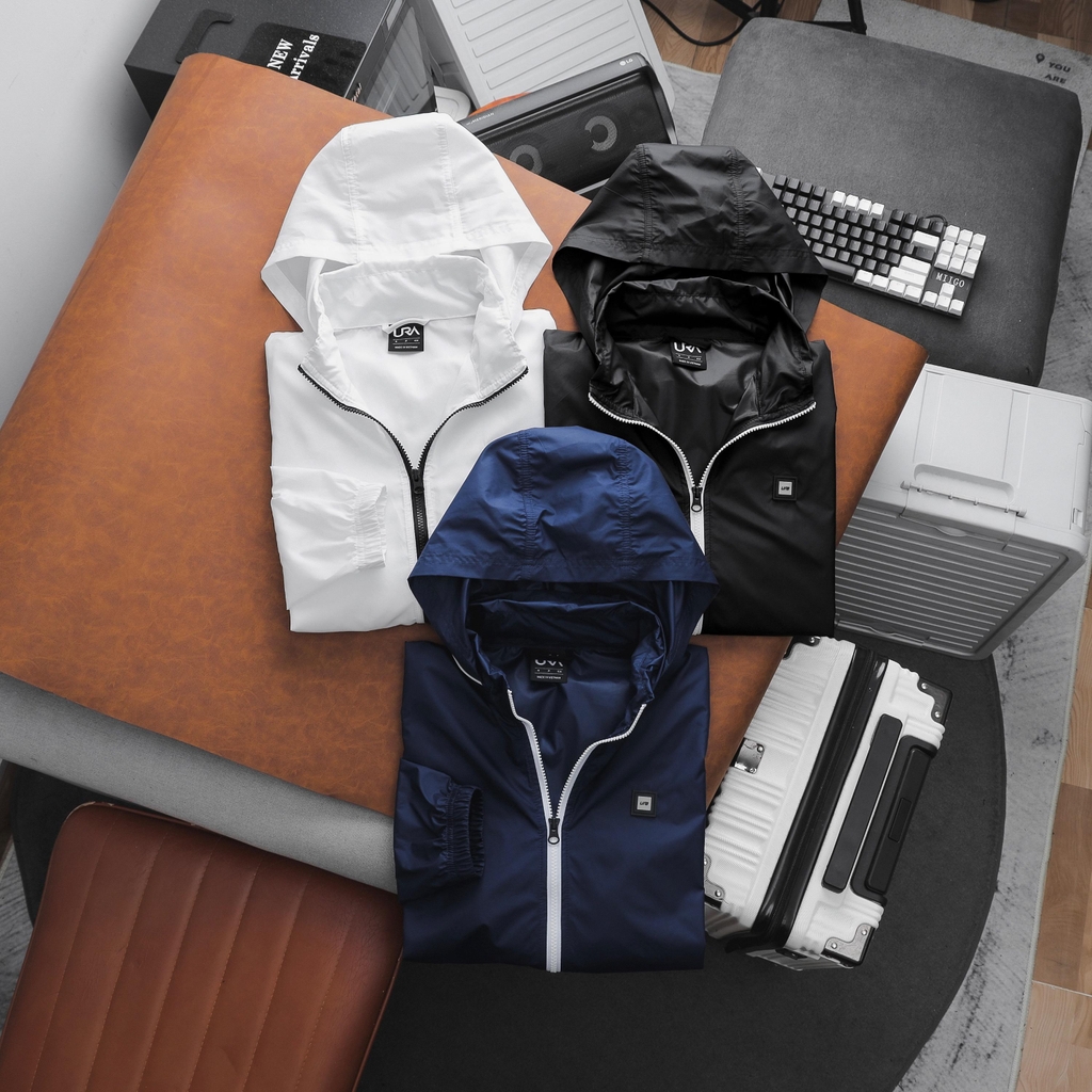Áo Khoác Ura Windbreaker Hooded Jacket