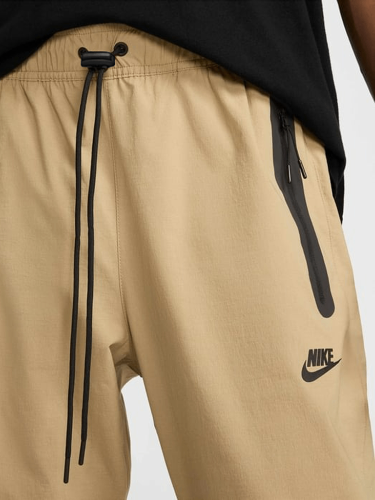 Quần Dài NK Tech Men's Woven Trousers