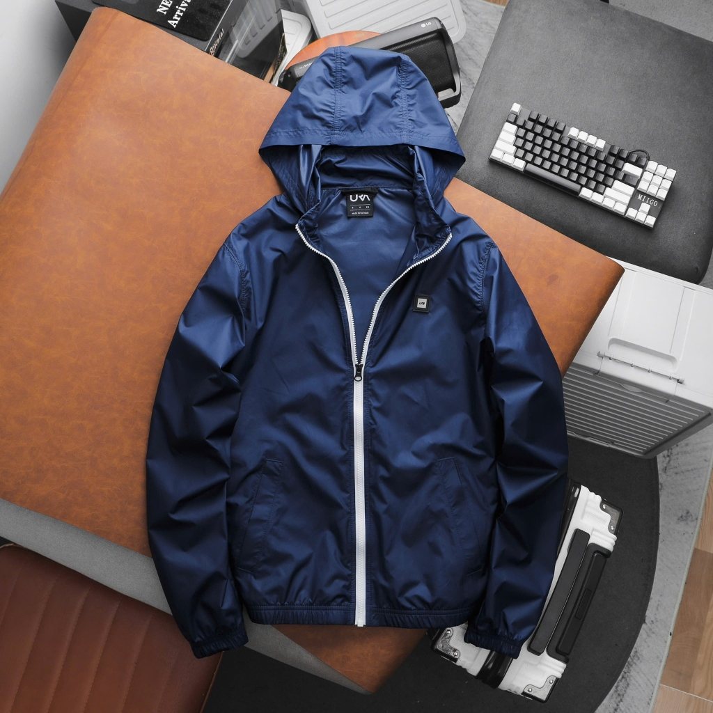 Áo Khoác Ura Windbreaker Hooded Jacket