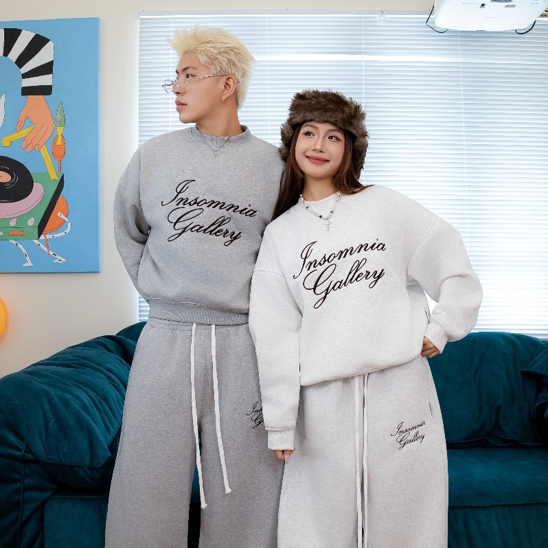 [NEW ARRIVAL] Áo Nỉ Bông Sweater Thêu INSOMNIA Gallery Form Boxy Unisex - HD016
