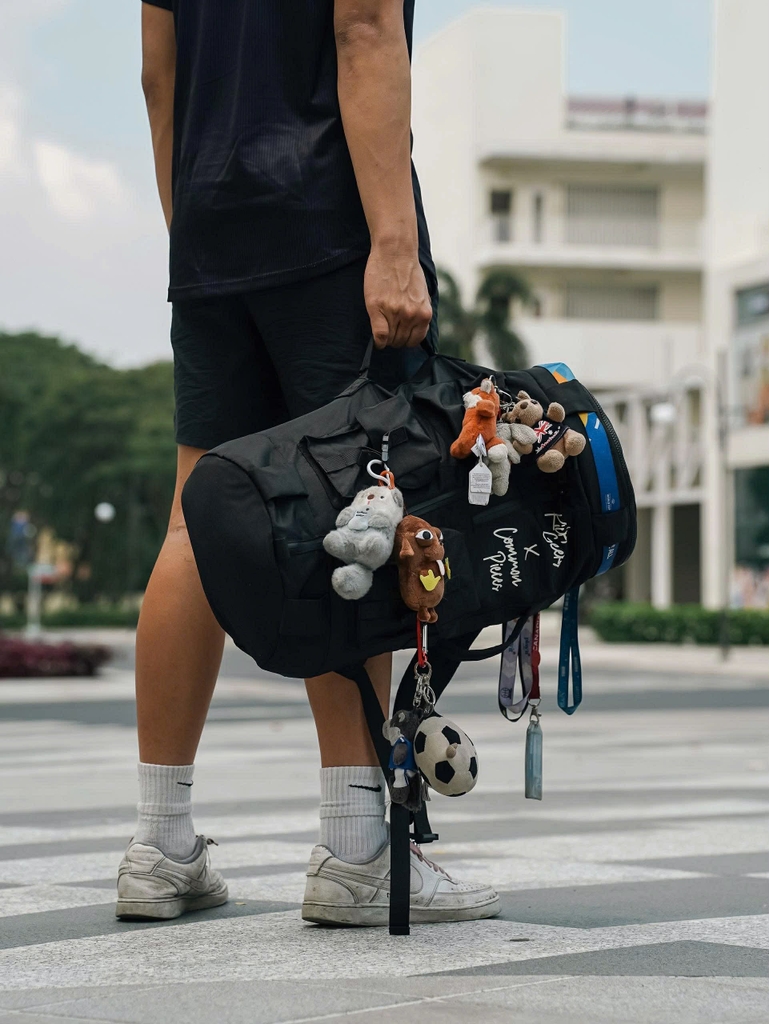 Balo thể thao COMMON PIECES X KICKGEEKS - Utility Backpack bản chữ trắng