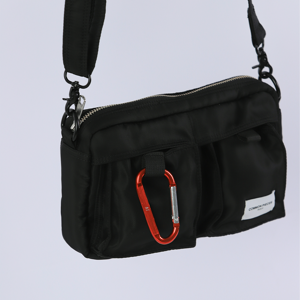 Túi đeo chéo COMMON PIECES - Two Pocket Bag
