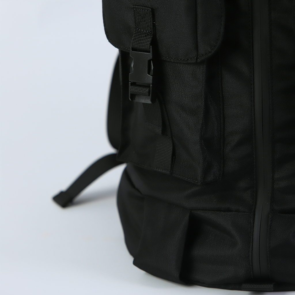Balo thể thao COMMON PIECES X KICKSGEEKS - Utility Backpack bản chữ vàng