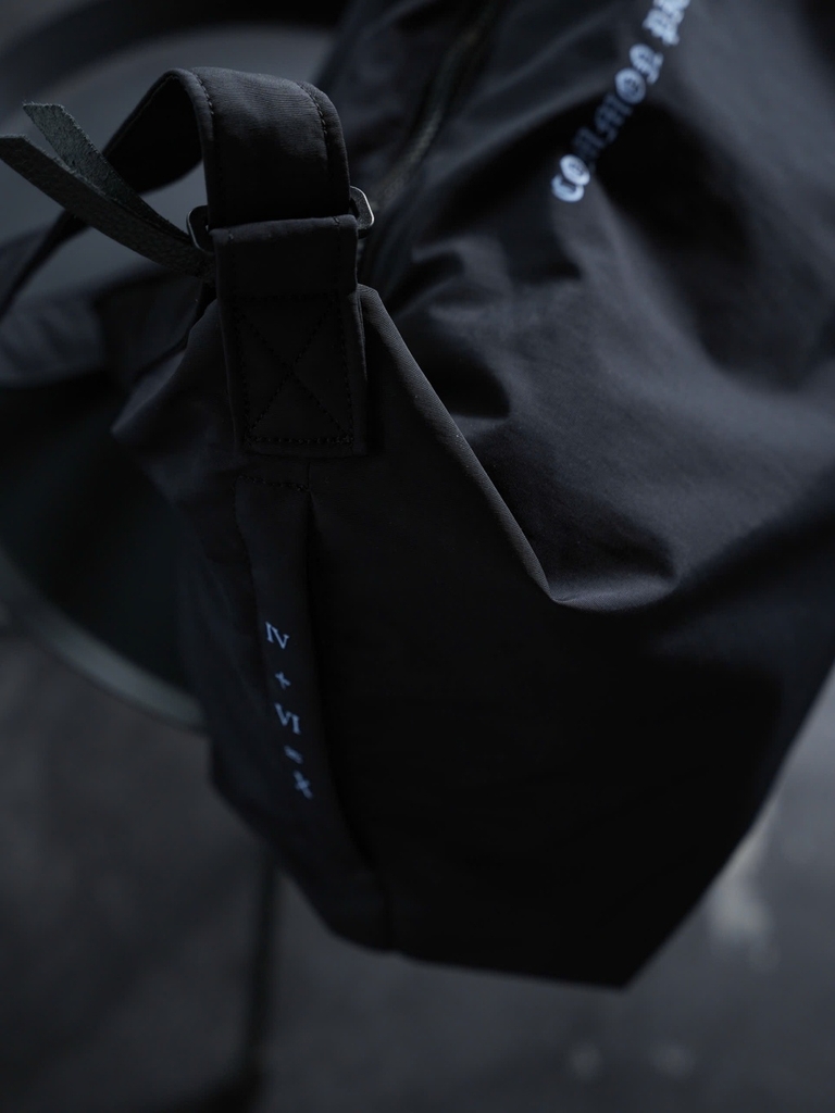 Túi đa năng COMMON PIECES X PHU HOANG - Flow Crossbody Bag - Perseverance Collection, Đa Năng, Chống Thấm Nước