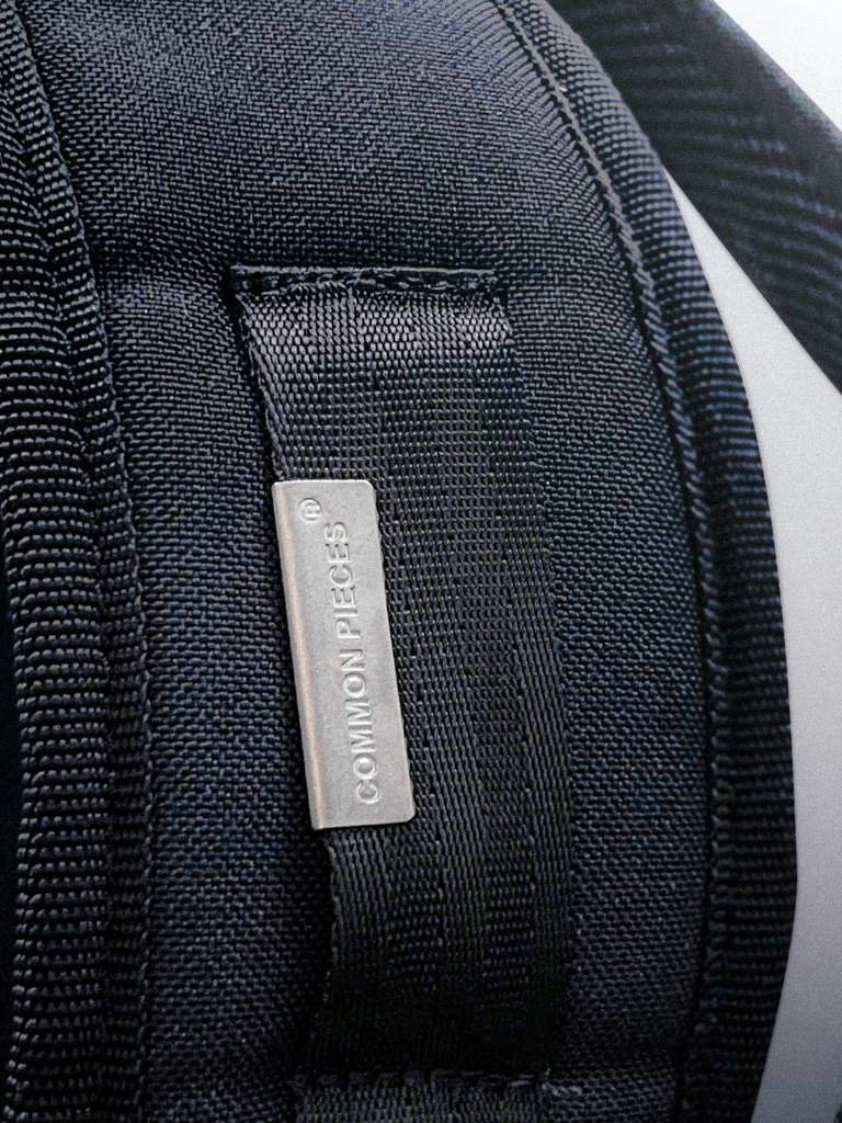 Balo thể thao COMMON PIECES -  Stand Backpack - Ember Vision, Chống nước tuyệt đối, Lót Đỏ Nổi Bật, Ngăn Laptop 16 Inch