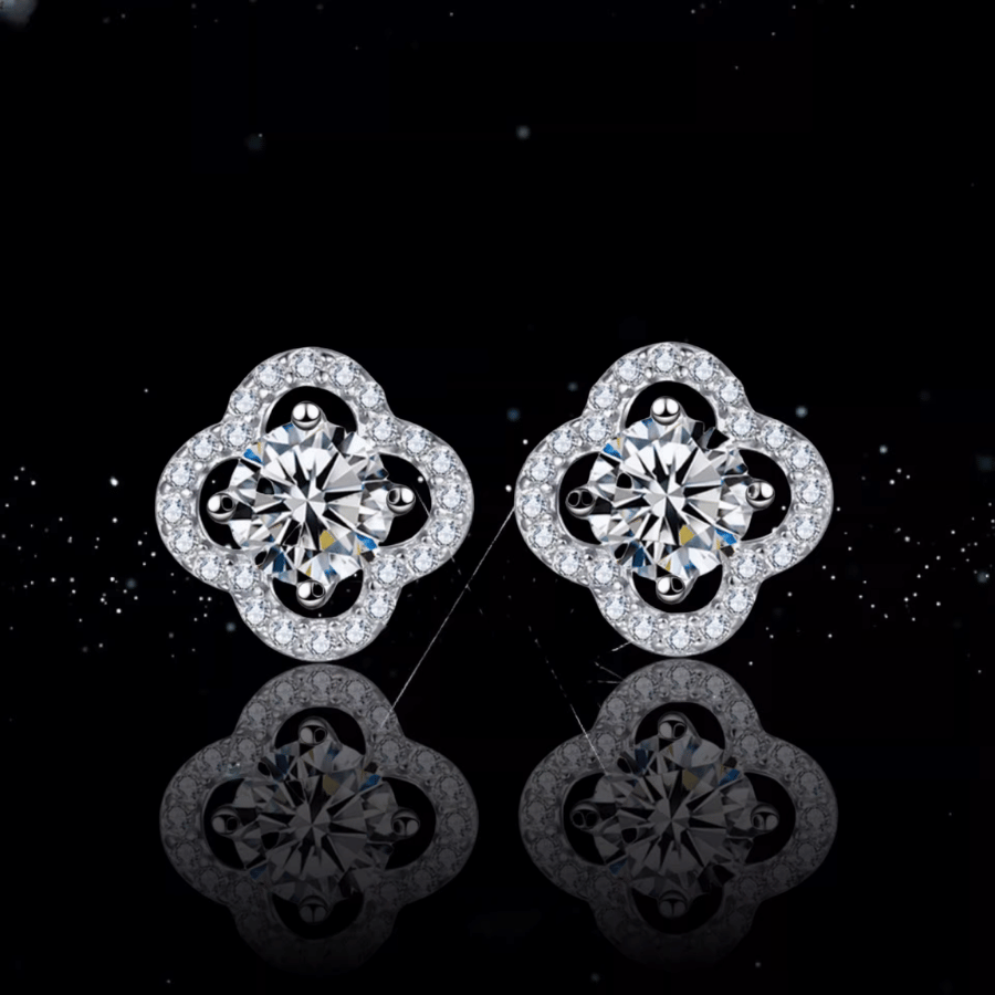 Lucky Clover Stud Earrings | Khuyên Tai Moissanite 2 Carat Round Cut | Sterling Silver 925 | Kèm Giấy Kiểm Định GRA