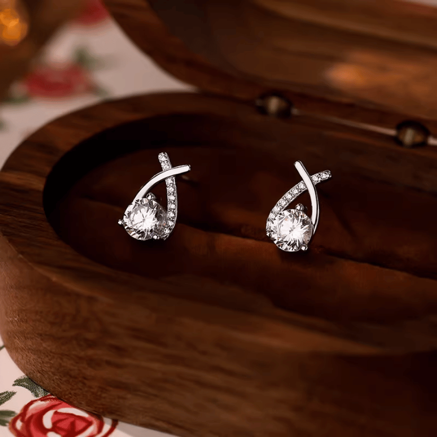 Eternal Twist Halo Stud Earrings | Khuyên Tai Moissanite 2 Carat Round Cut | Sterling Silver 925 | Kèm Giấy Kiểm Định GRA