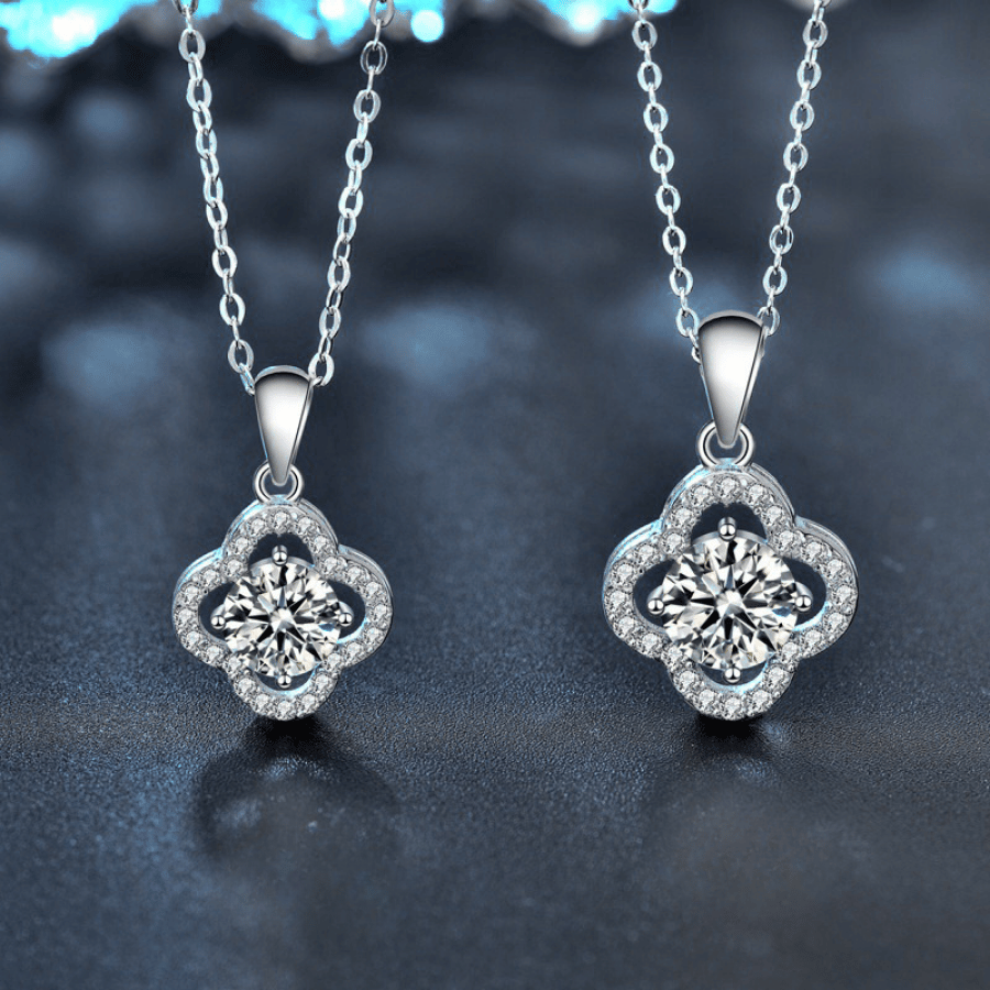Lucky Clover Halo Necklace | Dây Chuyền Moissanite 2 Carat Round Cut | Sterling Silver 925 | Kèm Giấy Kiểm Định GRA