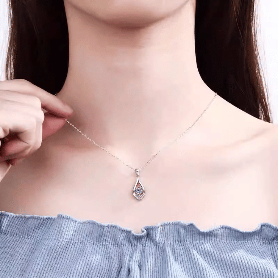 Heart Drop Halo Necklace | Dây Chuyền Moissanite 2 Carat Round Cut | Sterling Silver 925 | Kèm Giấy Kiểm Định GRA