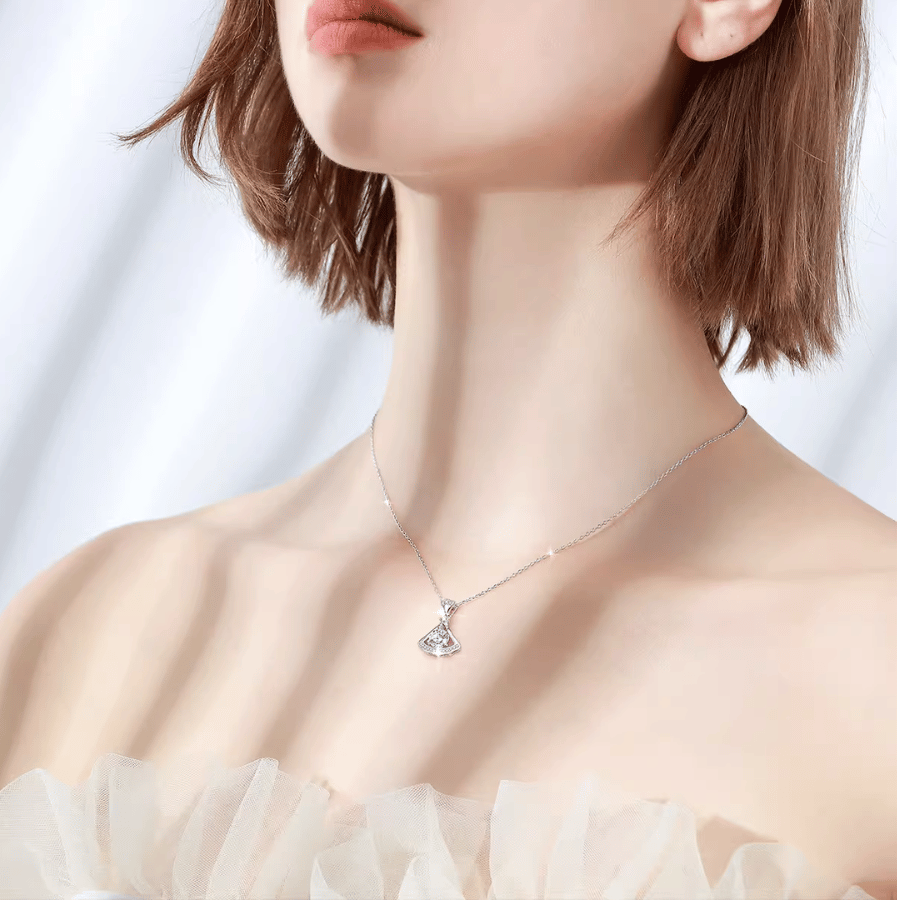 Elegant Fan Halo Necklace | Dây Chuyền Moissanite 2 Carat Round Cut | Sterling Silver 925 | Kèm Giấy Kiểm Định GRA