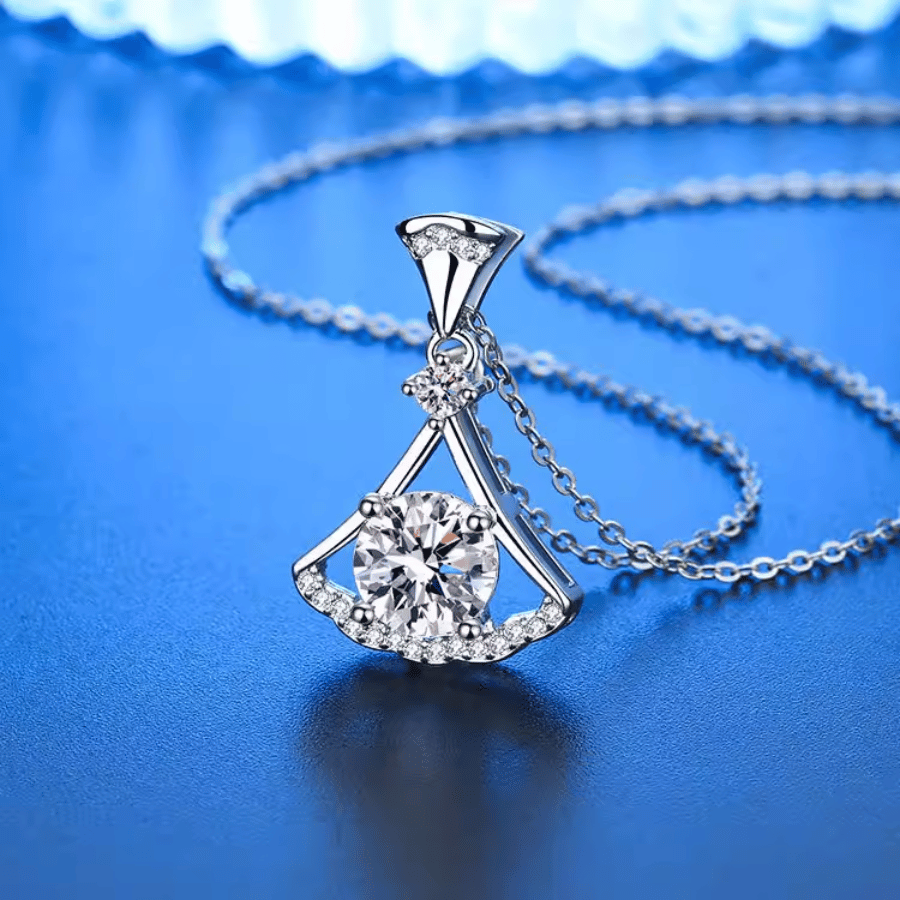 Elegant Fan Halo Necklace | Dây Chuyền Moissanite 2 Carat Round Cut | Sterling Silver 925 | Kèm Giấy Kiểm Định GRA