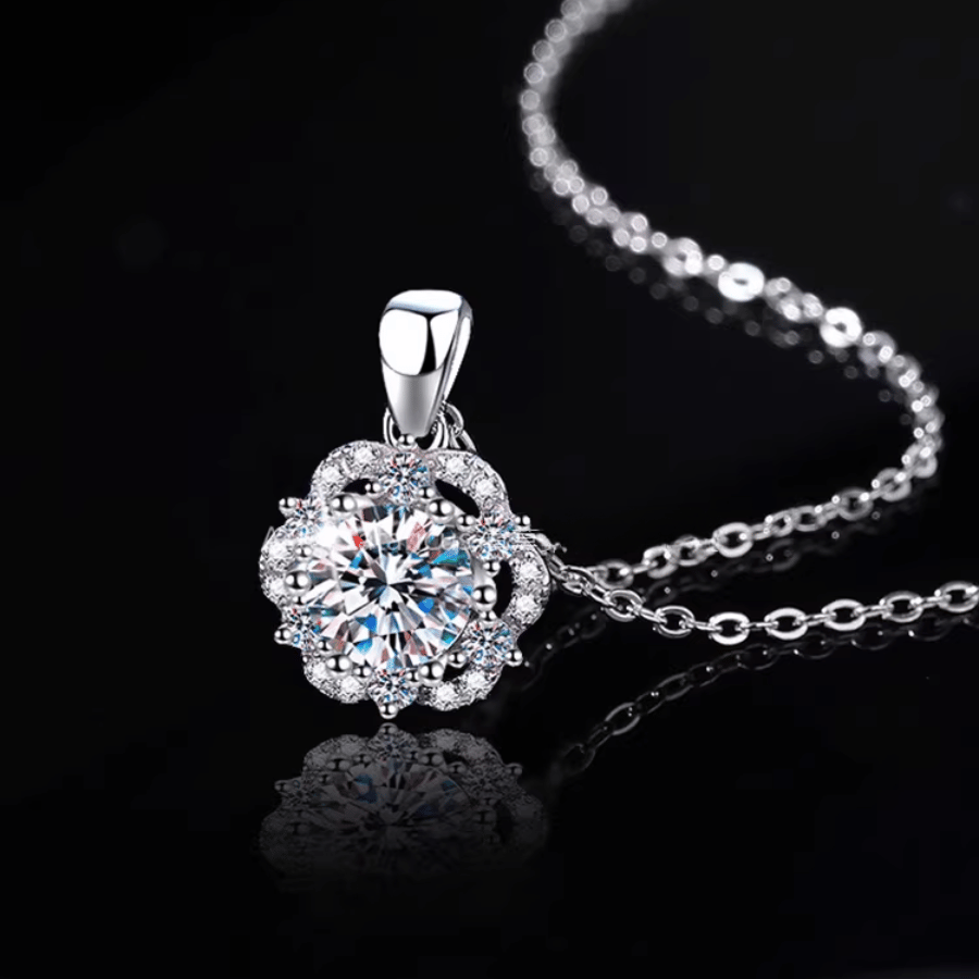 Midnight Daisy Halo Necklace | Dây Chuyền Moissanite 2 Carat Round Cut | Sterling Silver 925 | Kèm Giấy Kiểm Định GRA