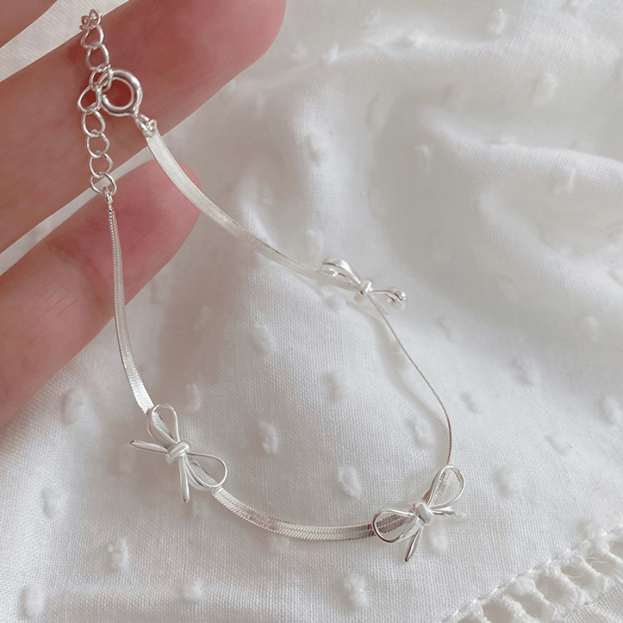 Ribbon Circle Bracelet | Vòng Tay Sterling Silver 925 Phủ Bạch Kim
