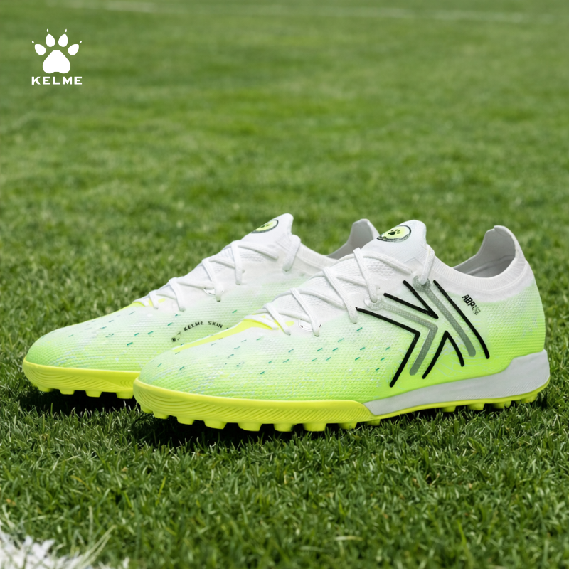 GIÀY THỂ THAO KELME 5.0 TF - Mã 9521ZX1324