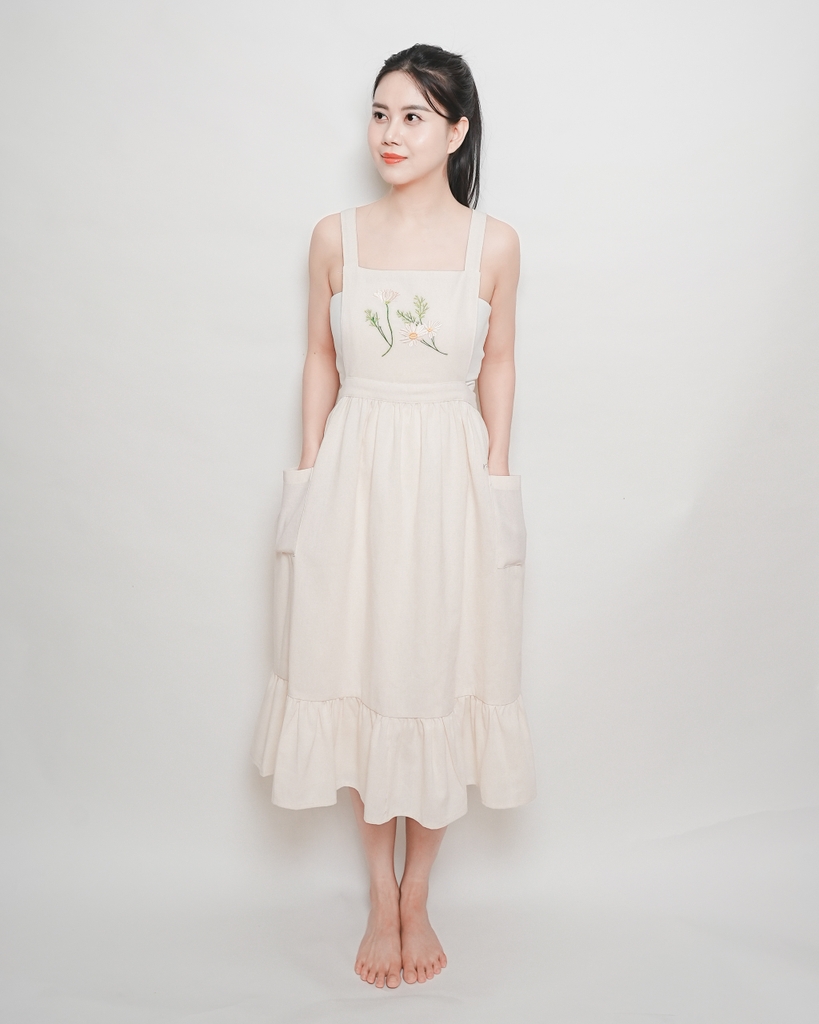 Tạp Dề  Vintage Bèo Gấu- Vải Linen Tự Nhiên – Tạp Dề Thời Trang Cao Cấp -  Dành Cho Mẹ Và Bé, Màu Be/Hồng/Xanh - Set YÊN