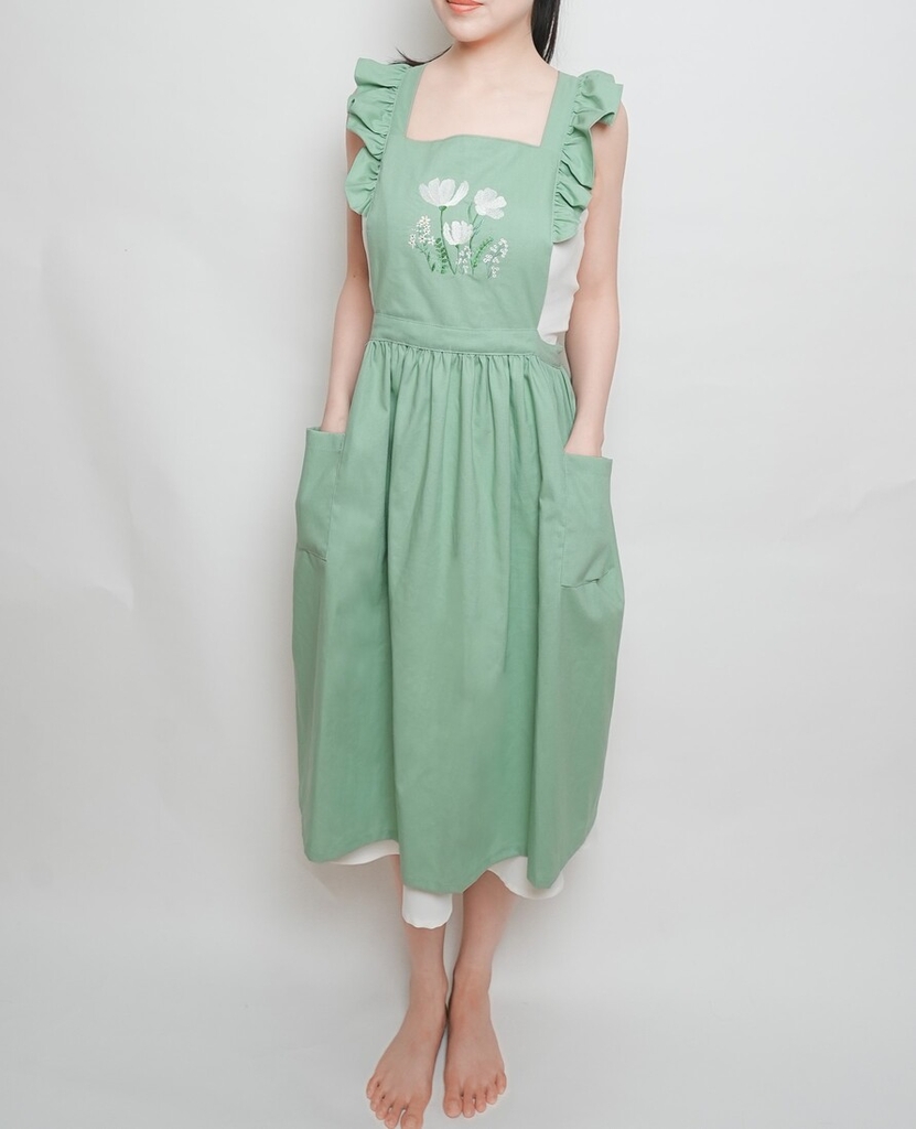 Tạp Dề  Vintage Bèo Vai -  Vải Linen Tự Nhiên – Tạp Dề Thời Trang Cao Cấp - Dành Cho Mẹ Và Bé, Màu Be/Hồng/Xanh - Set THƠ