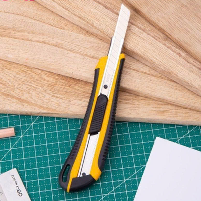 E2039_Dao rọc giấy_Màu lẫn